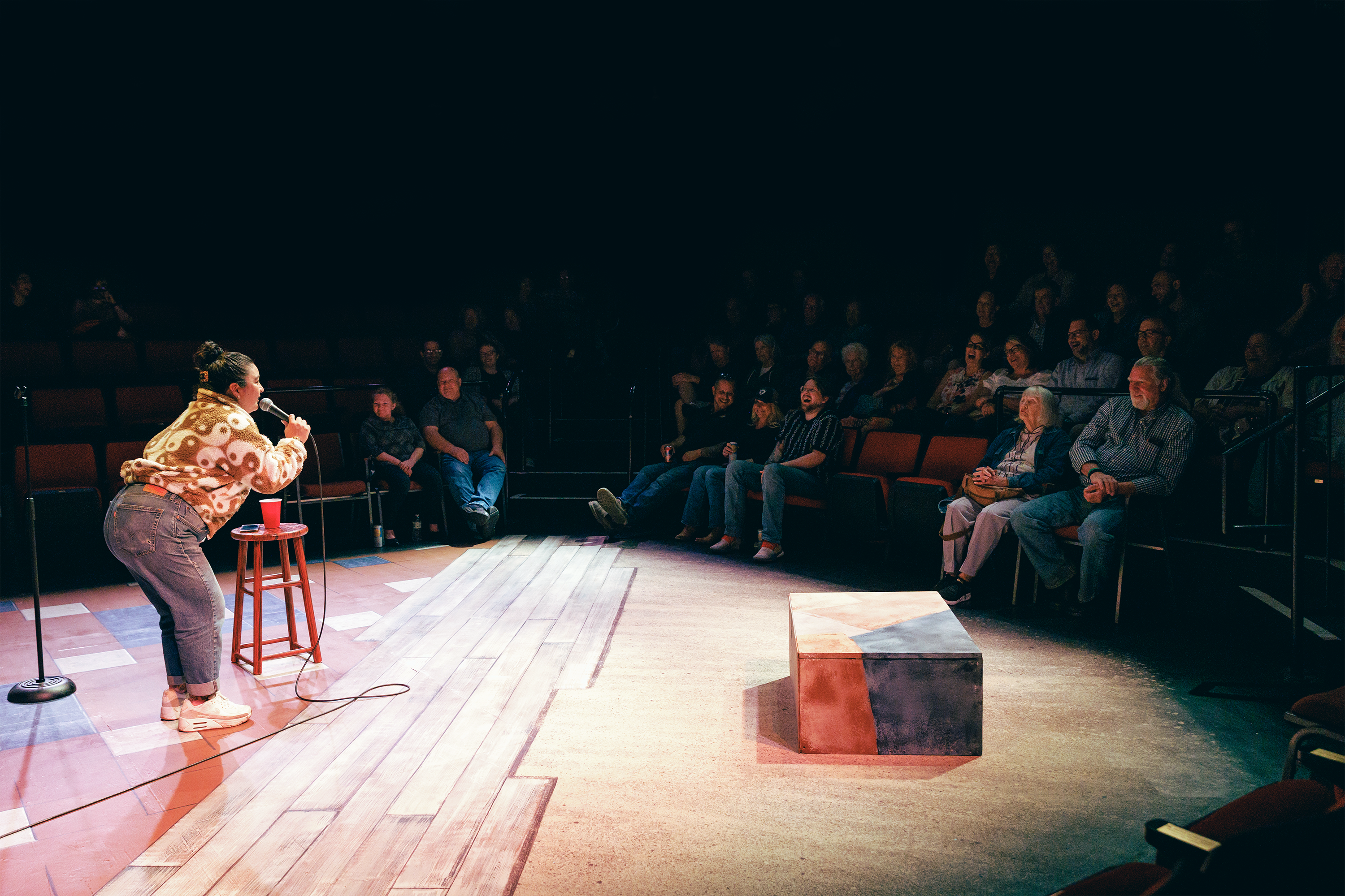 Johanna Medranda performing on stage